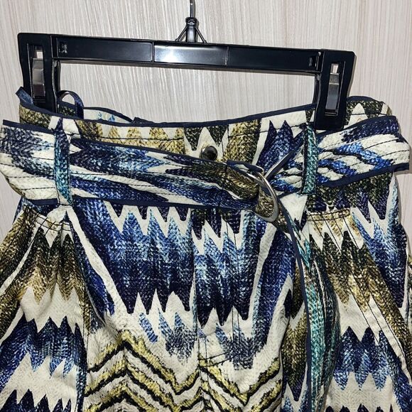 Chufy Nino High-Waisted Belted Chevron Paperbag Shorts Calvi Blue XS - Picture 10 of 13